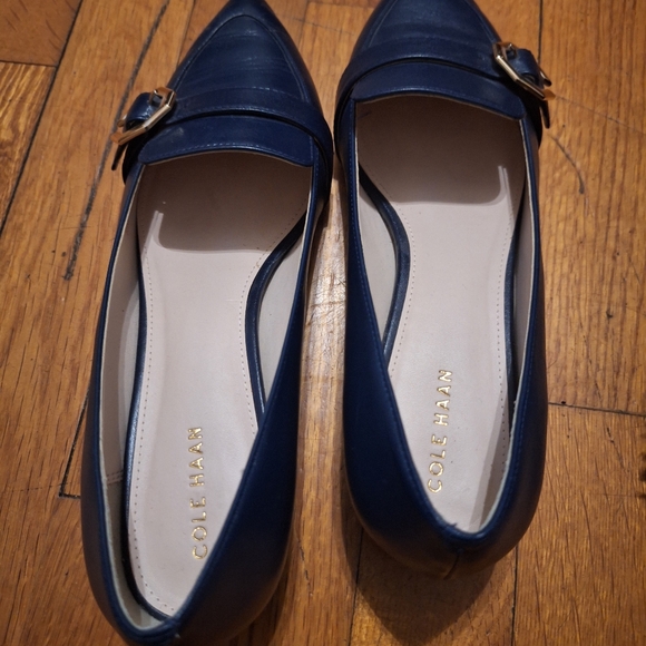 Cole Haan Navy Blue Loafers 7.5B Gold Buckle Quiet Luxury Chic - Picture 6 of 6